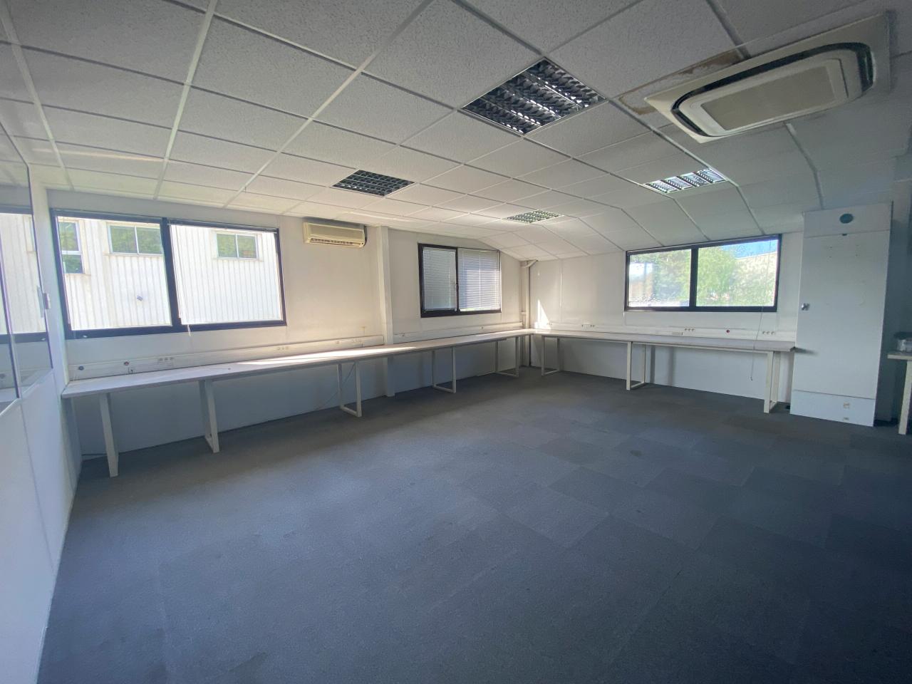 Local d'activité Domène 1558m² Location local d'activité Domène Isère OLACT2317320 12